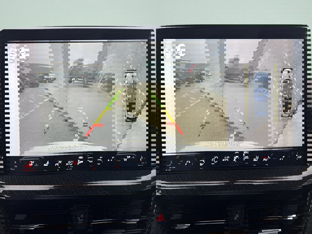 Used 2024 Ford Escape ST-Line Select w/ Tech Pack #2 image 11