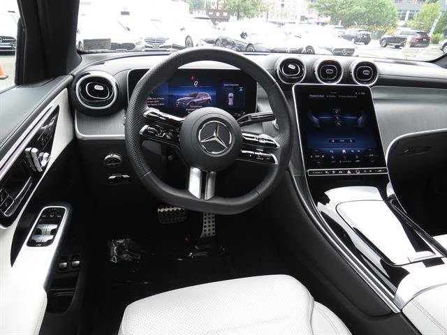 Used 2026 Mercedes-Benz GLC 350e 4MATIC image 9