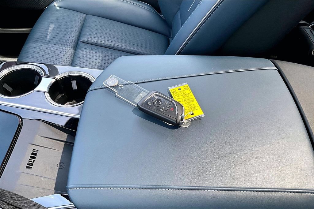 Certified 2025 Cadillac Escalade IQ Luxury 2 w/ LPO, Premium Carpet Package AWD/4WD image 35