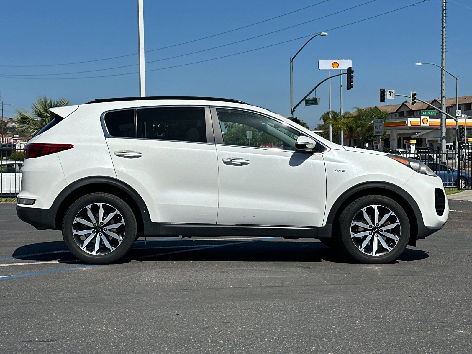 Used 2018 Kia Sportage EX w/ EX Premium Package AWD/4WD image 6