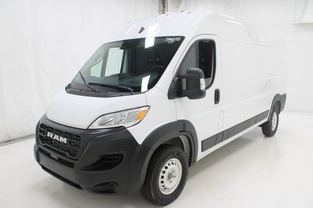 Used 2025 RAM ProMaster 2500 w/ Storage Group image 19
