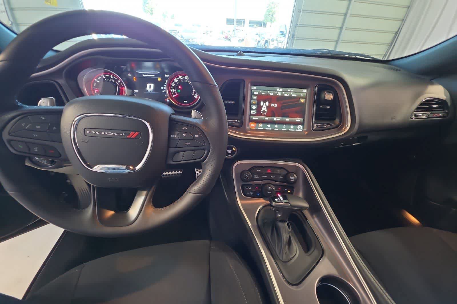 Used 2022 Dodge Challenger R/T Scat Pack RWD image 4