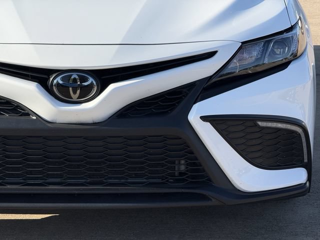 Used 2023 Toyota Camry SE AWD/4WD image 9