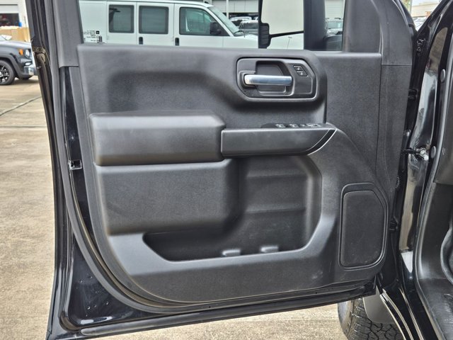 Used 2025 Chevrolet Silverado 2500 Custom w/ Custom Convenience Package AWD/4WD image 11