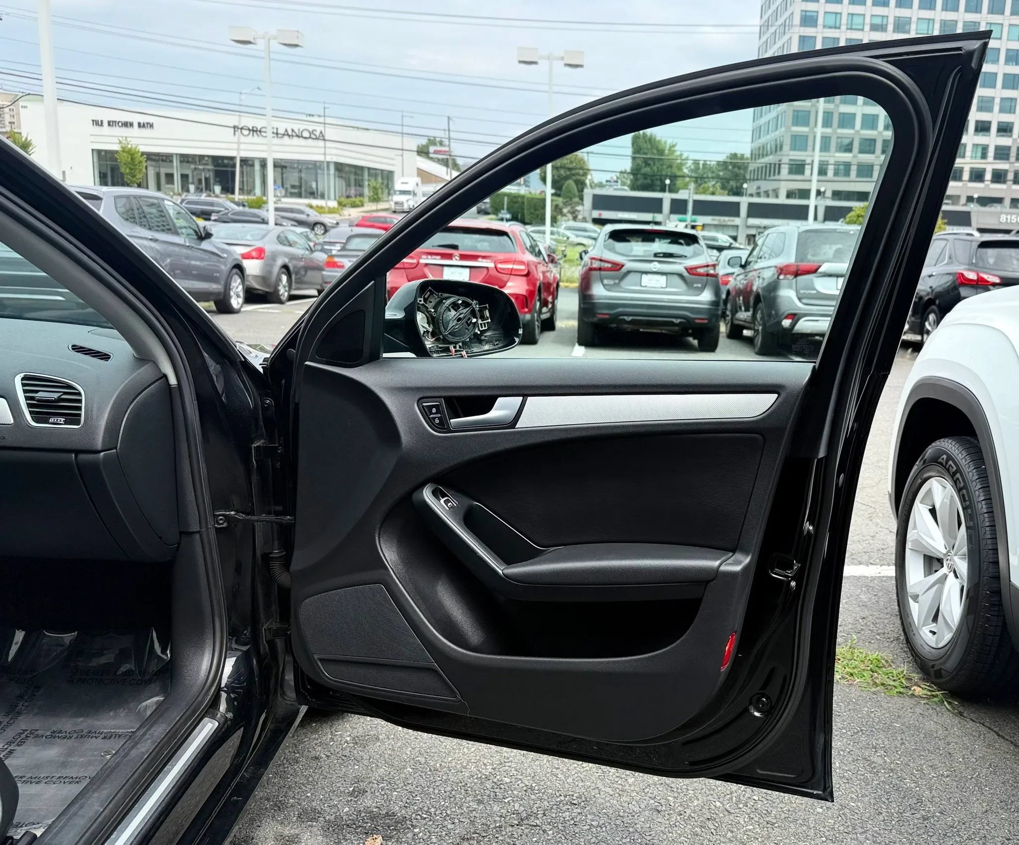 Used 2013 Audi A4 2.0T Premium w/ Convenience Pkg AWD/4WD image 32