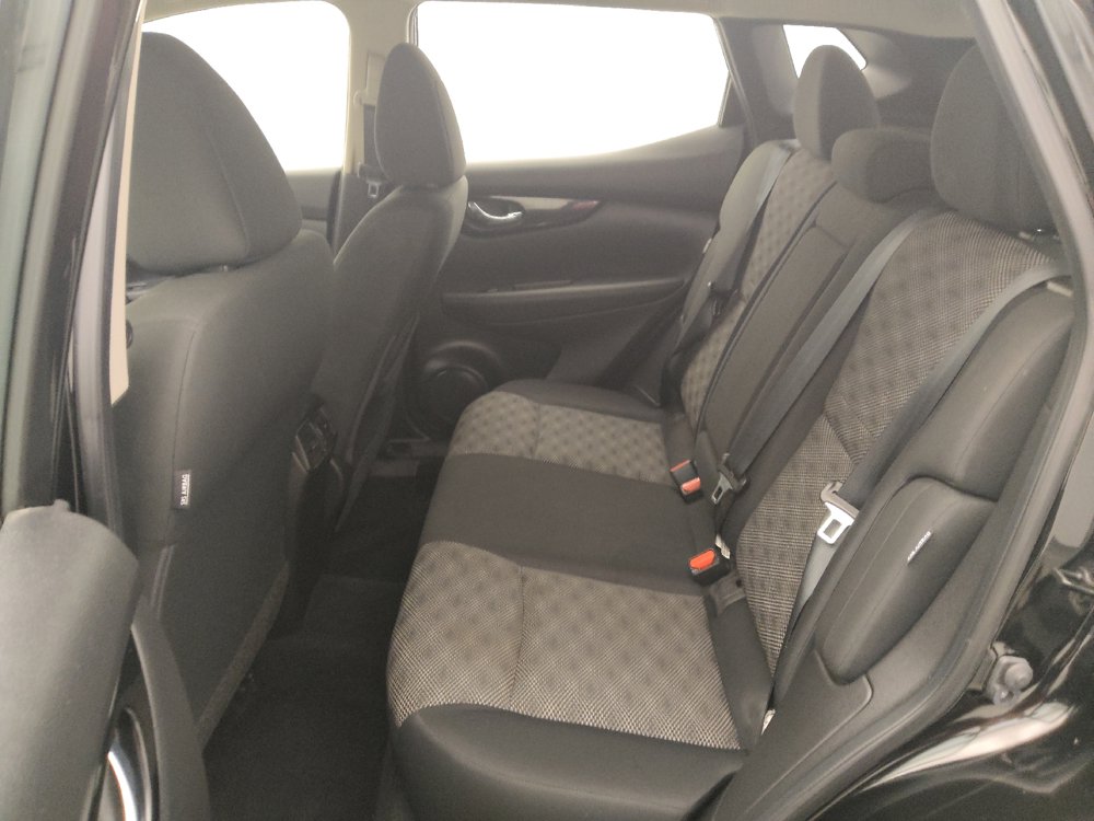 Used 2022 Nissan Rogue Sport SV FWD image 18