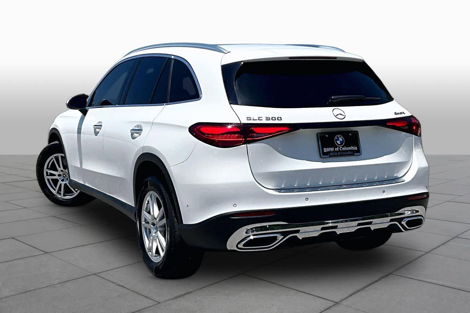 Used 2023 Mercedes-Benz GLC 300 4MATIC image 11