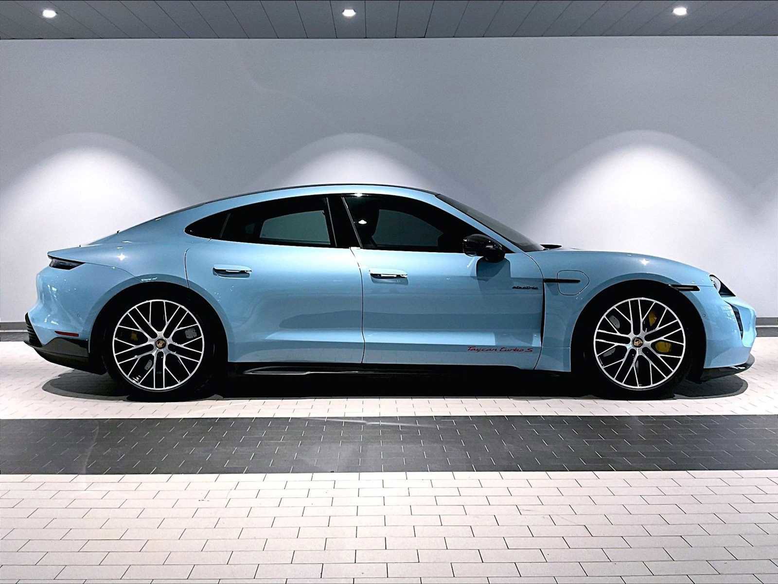 Used 2020 Porsche Taycan Turbo S image 11