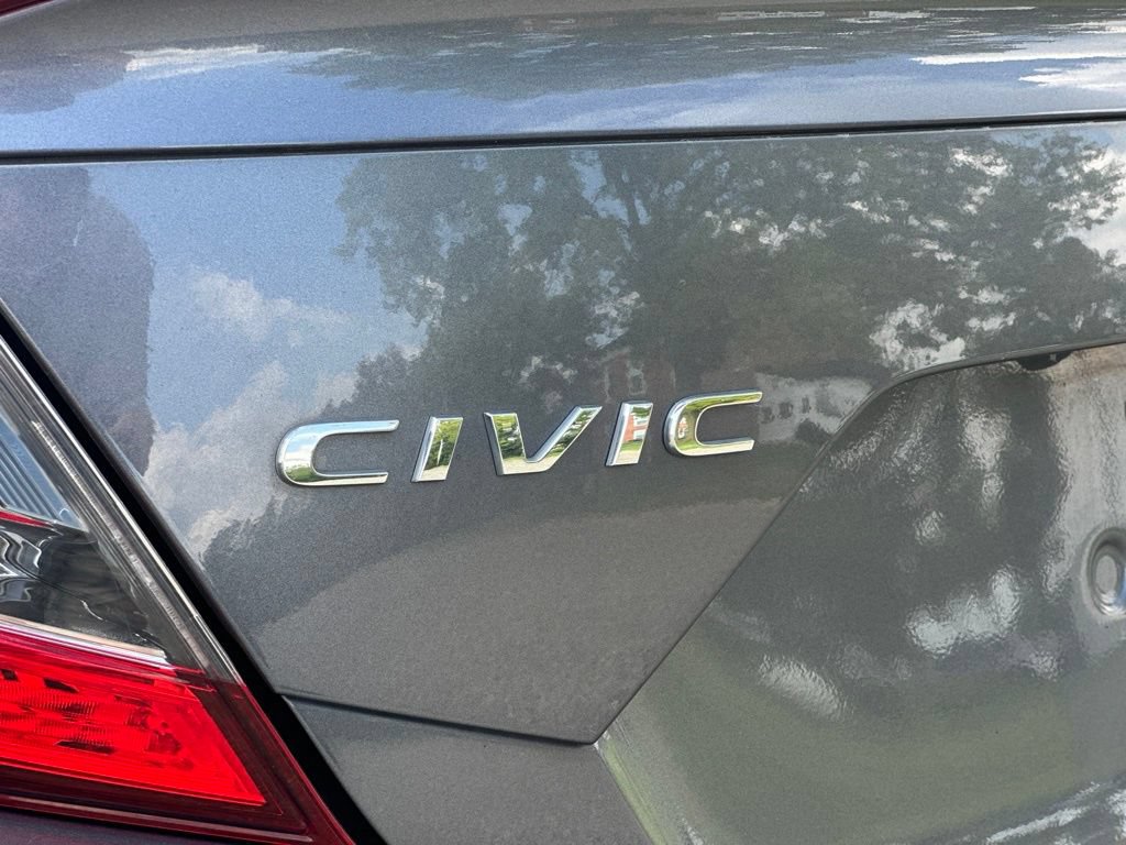 Used 2018 Honda Civic EX image 4