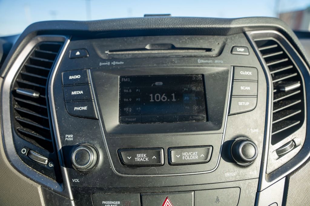 Used 2016 Hyundai Santa Fe Limited image 28