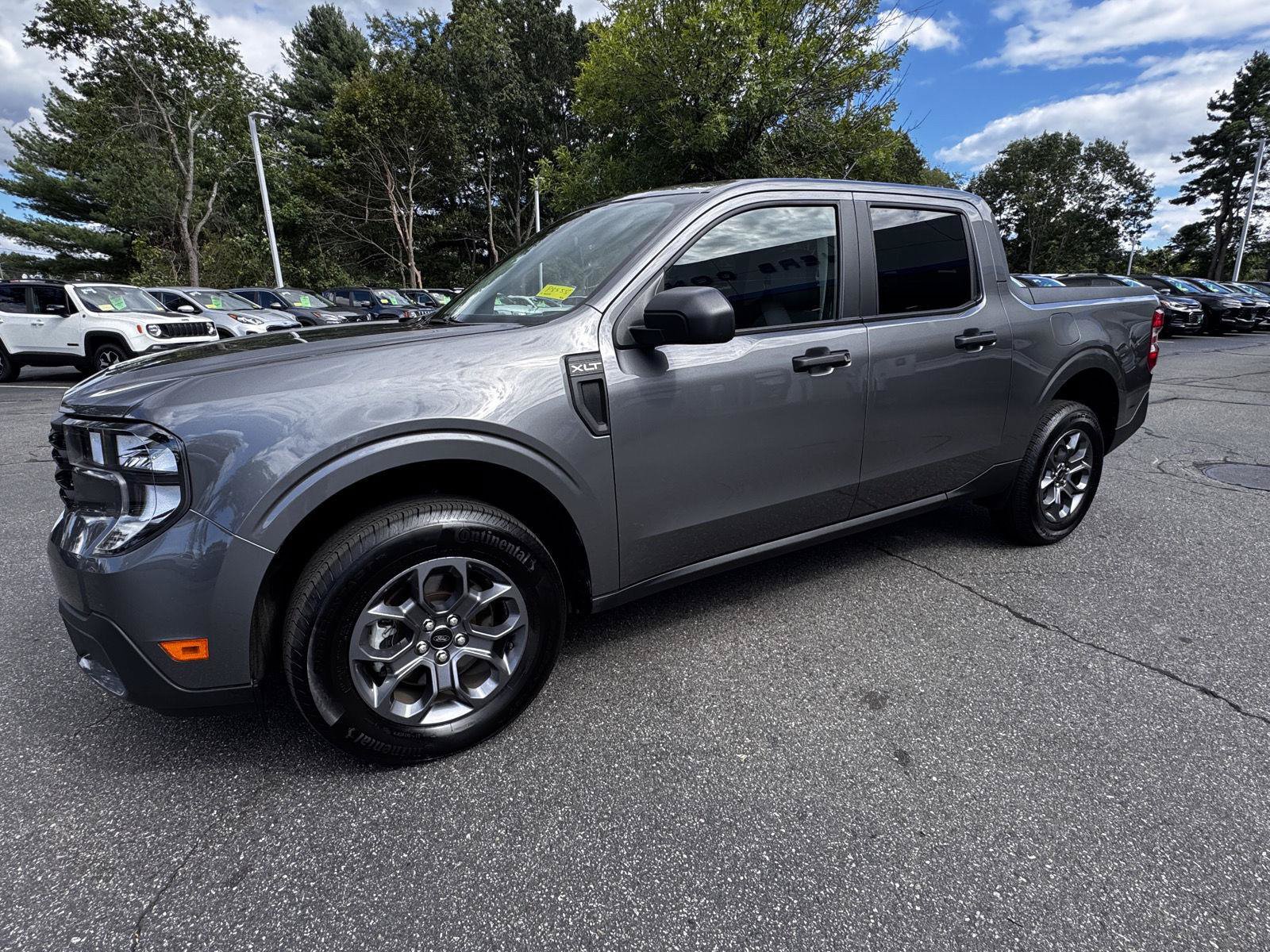 Used 2026 Ford Maverick XLT AWD/4WD image 3