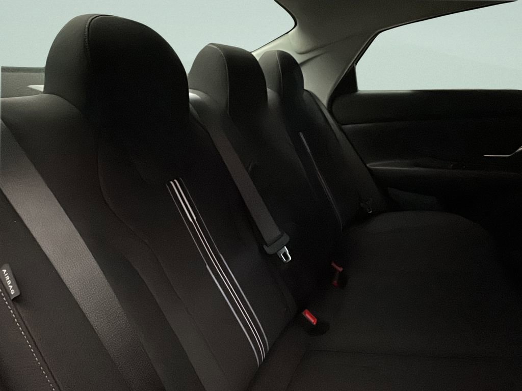 New 2026 Hyundai Elantra Blue image 13