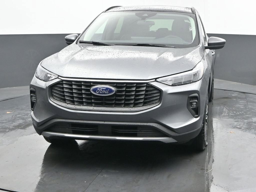 New 2026 Ford Escape SE w/ Class II Trailer Tow Package image 3