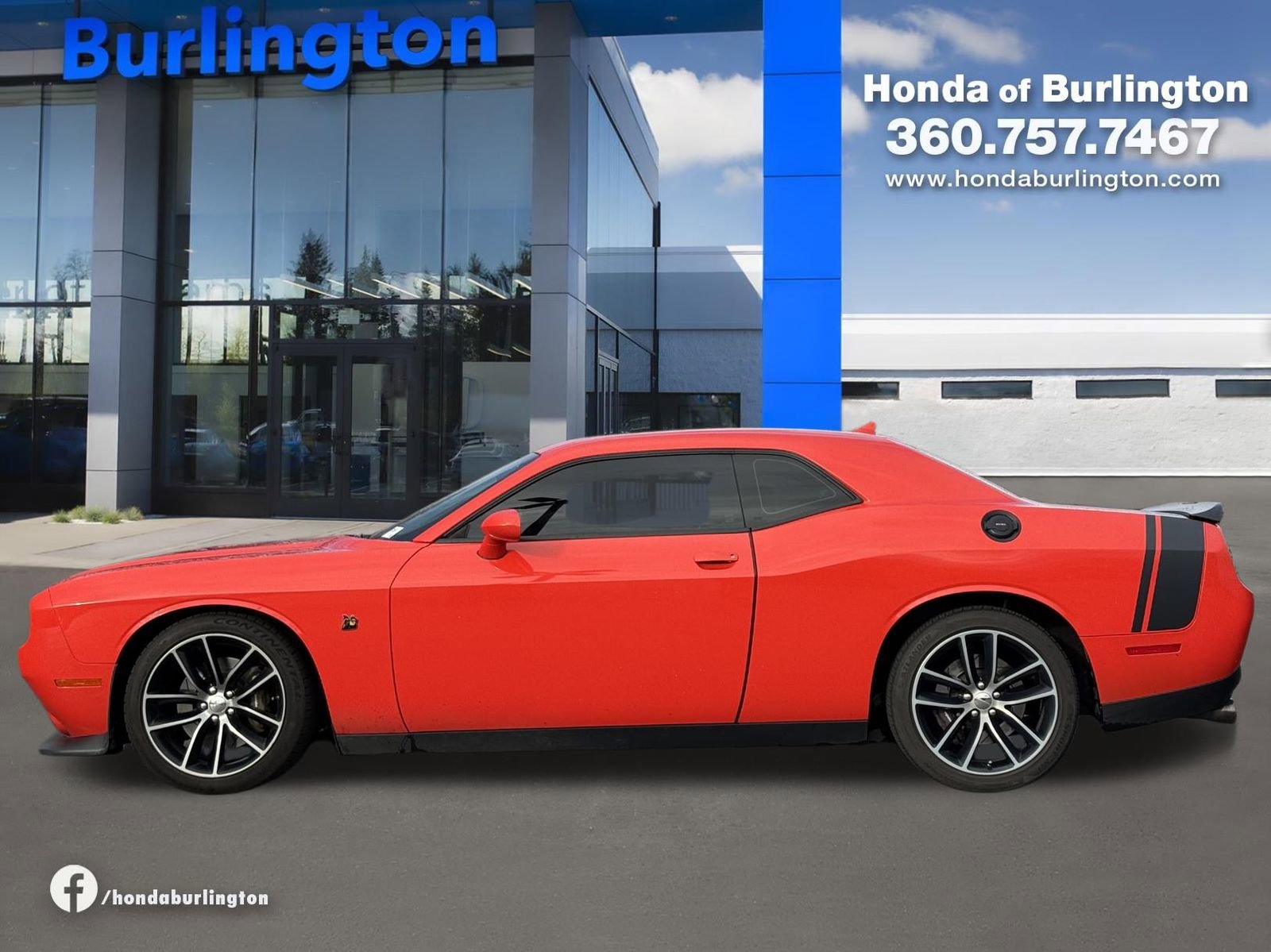 Used 2016 Dodge Challenger R/T Scat Pack image 3