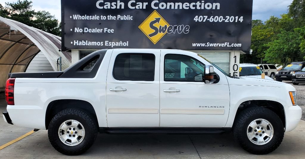 Used 2011 Chevrolet Avalanche LS RWD image 6