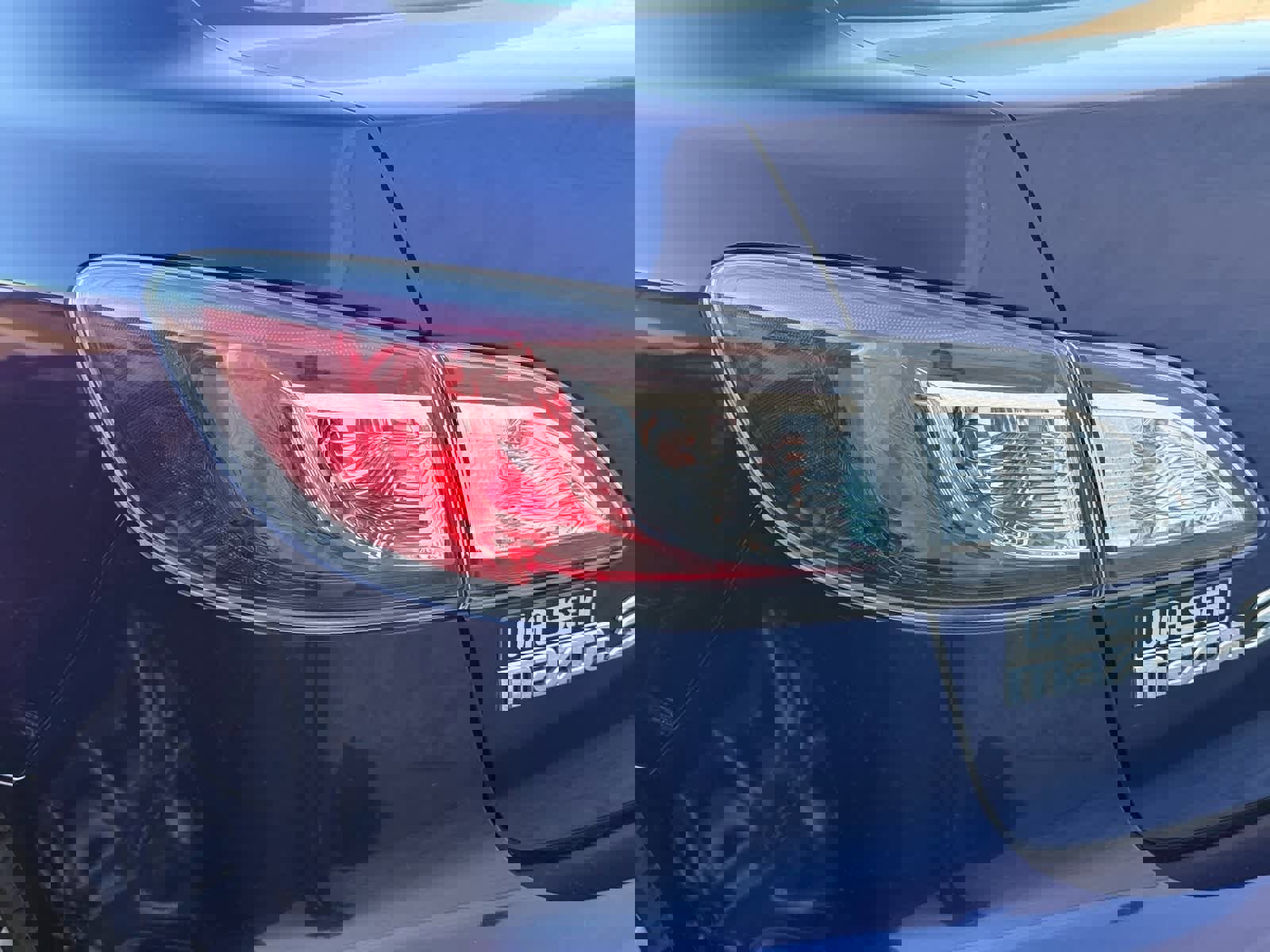 Used 2013 MAZDA MAZDA3 i Touring image 13