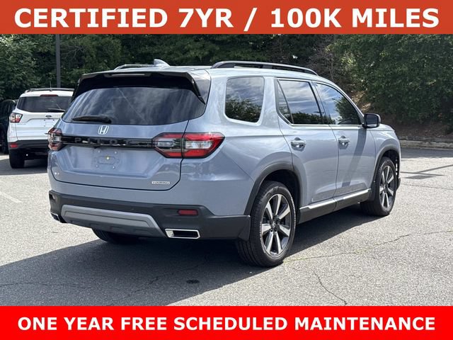 Used 2025 Honda Pilot Touring image 2