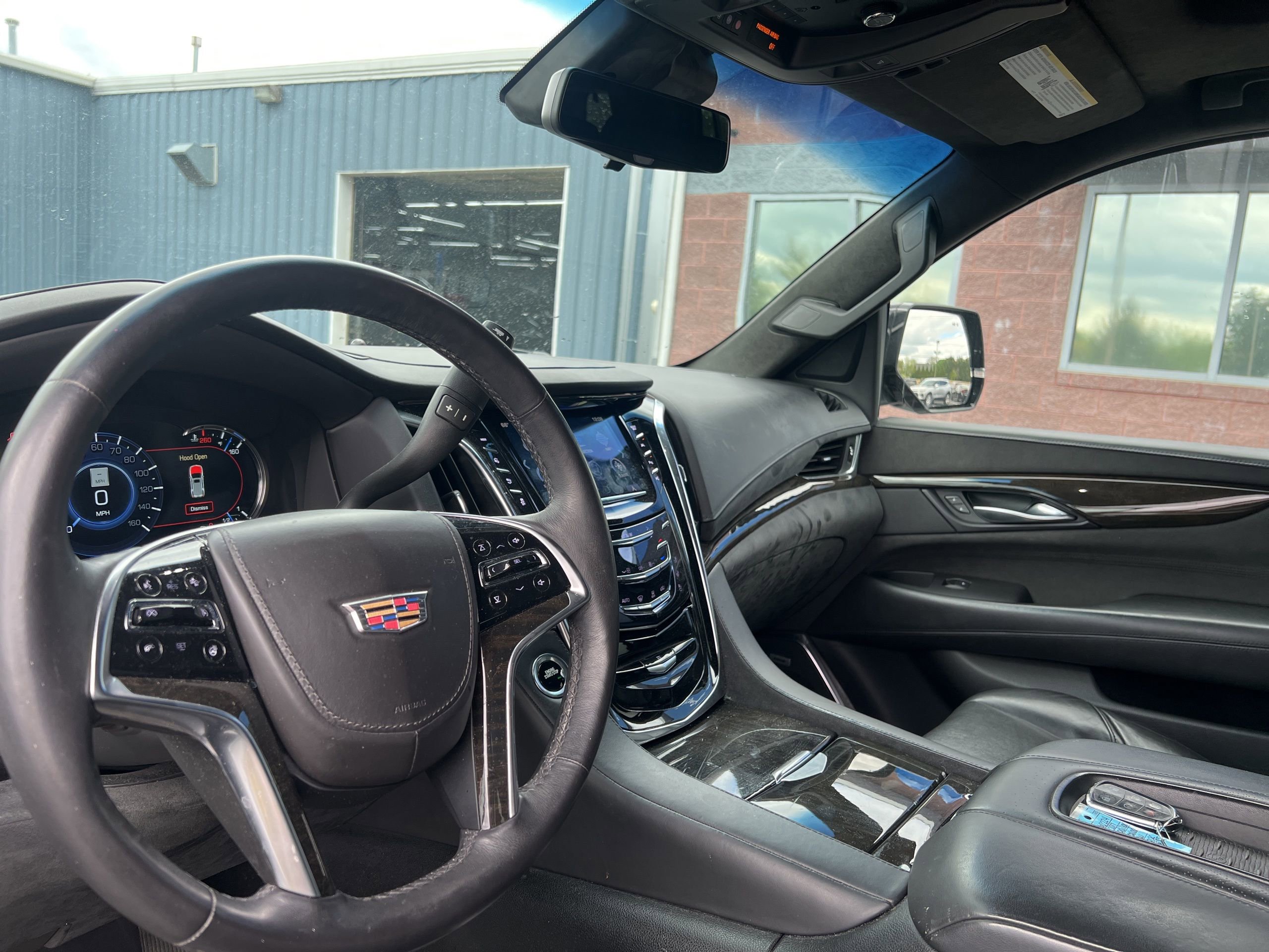 Used 2017 Cadillac Escalade Platinum AWD/4WD image 10