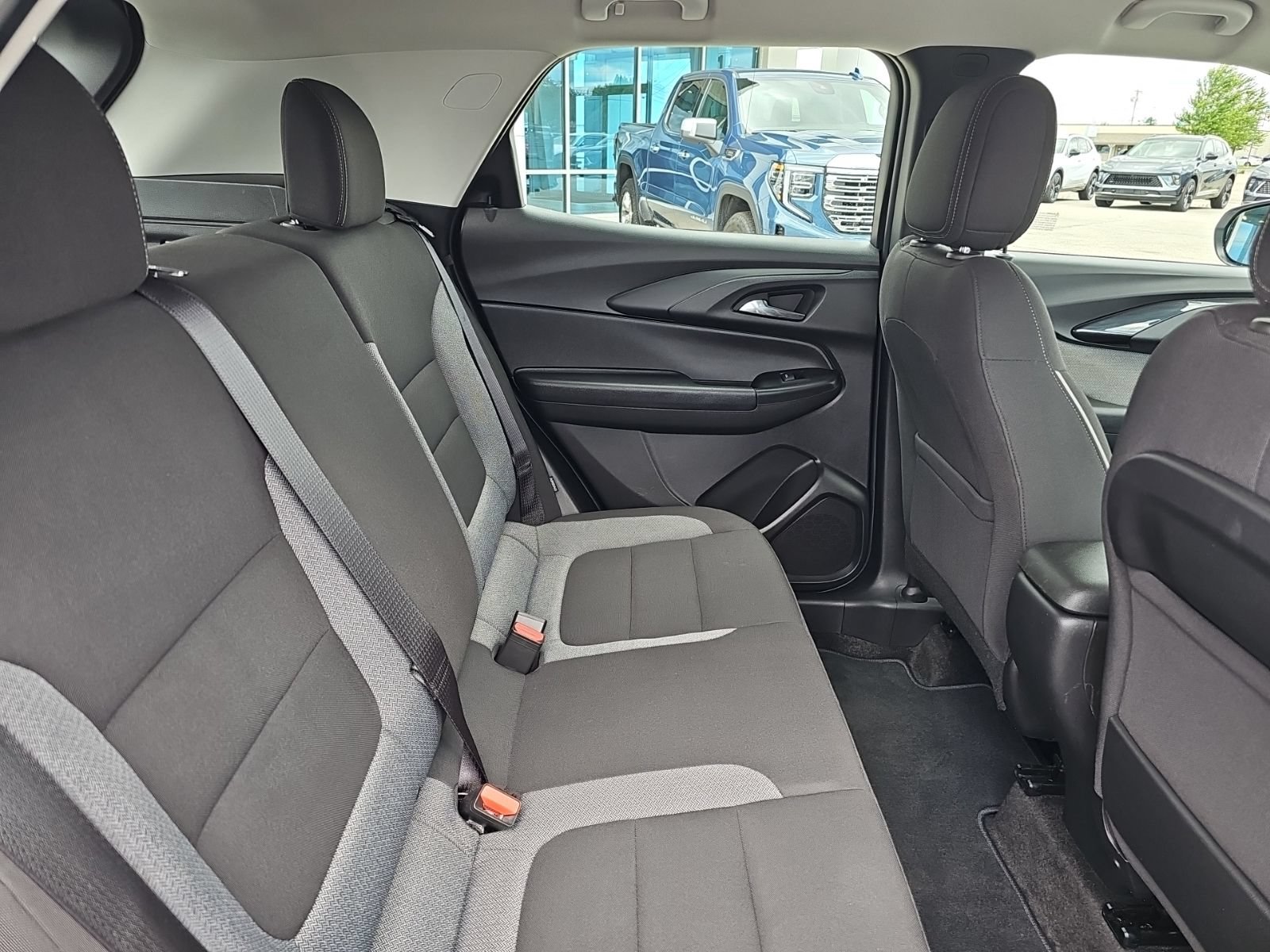 Used 2023 Chevrolet TrailBlazer LS FWD image 27