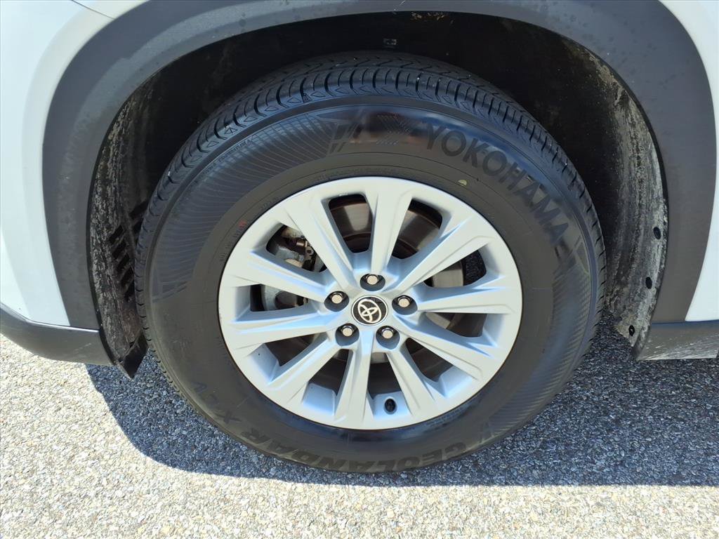 Certified 2025 Toyota Grand Highlander AWD image 11