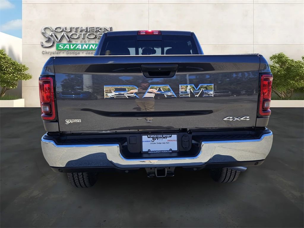 New 2026 RAM 2500 Tradesman AWD/4WD image 4
