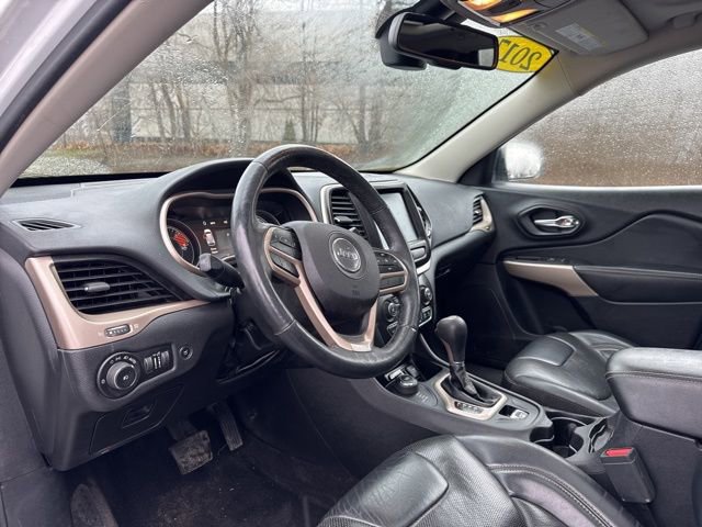 Used 2017 Jeep Cherokee High Altitude w/ Luxury Group image 6