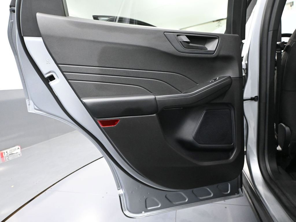 Used 2024 Ford Escape Active image 36