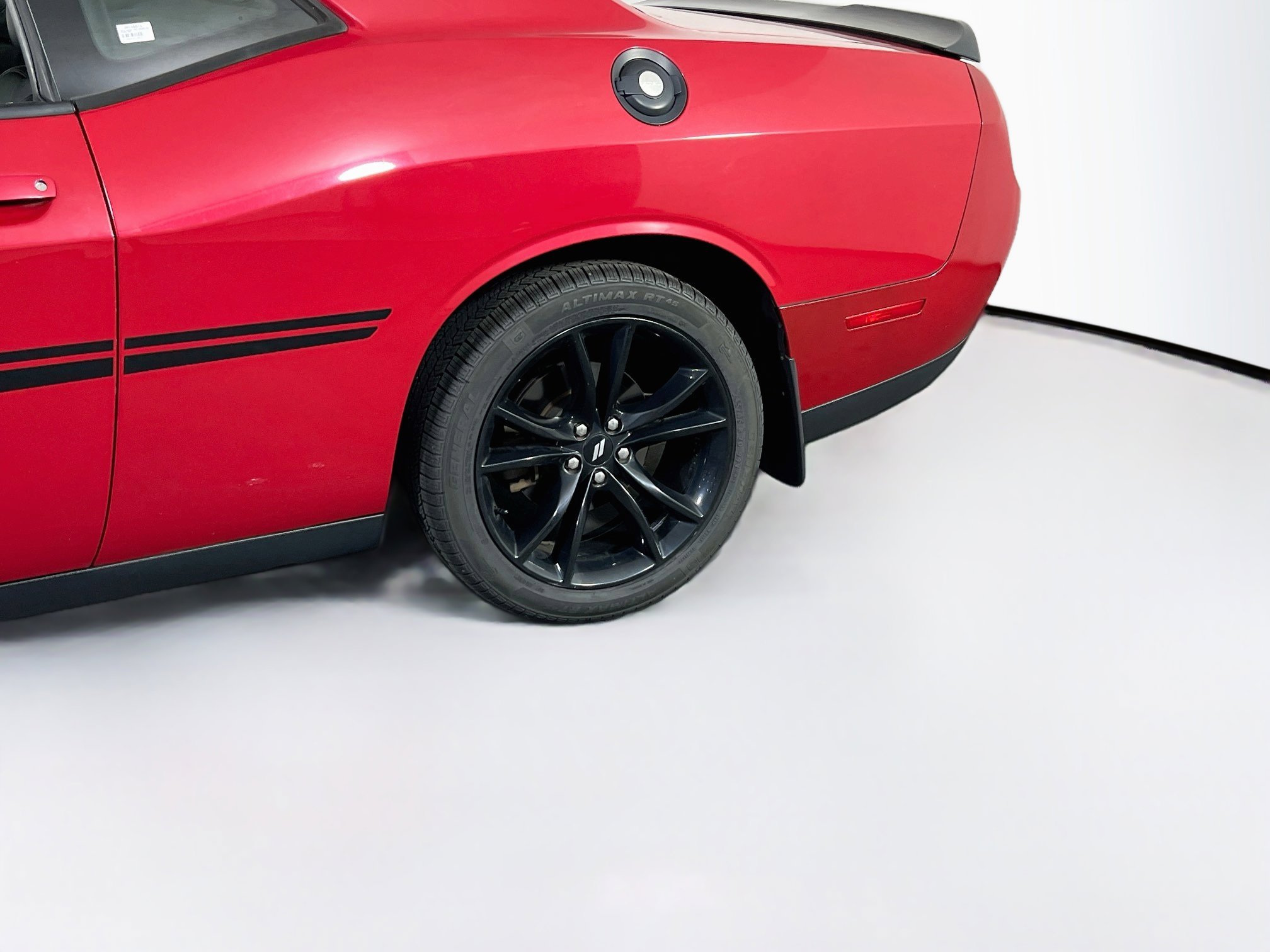 Used 2018 Dodge Challenger SXT Plus image 31