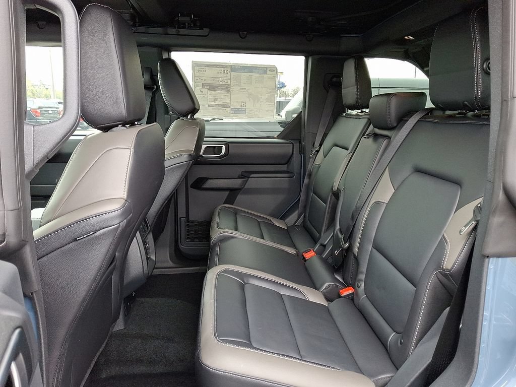 New 2025 Ford Bronco Outer Banks AWD/4WD image 5