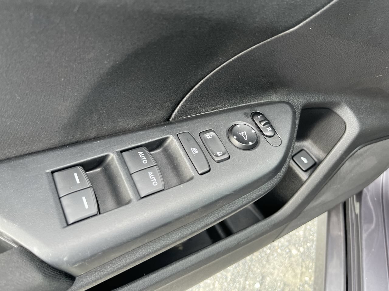 Used 2020 Honda Civic EX image 4
