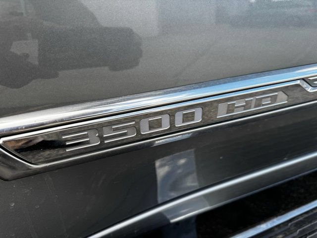 Used 2024 Chevrolet Silverado 3500 High Country w/ High Country Premium Package AWD/4WD image 14
