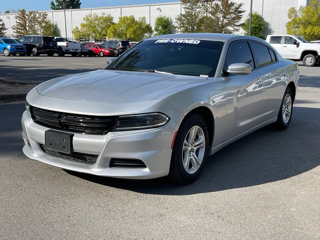 Used 2022 Dodge Charger SXT RWD image 3