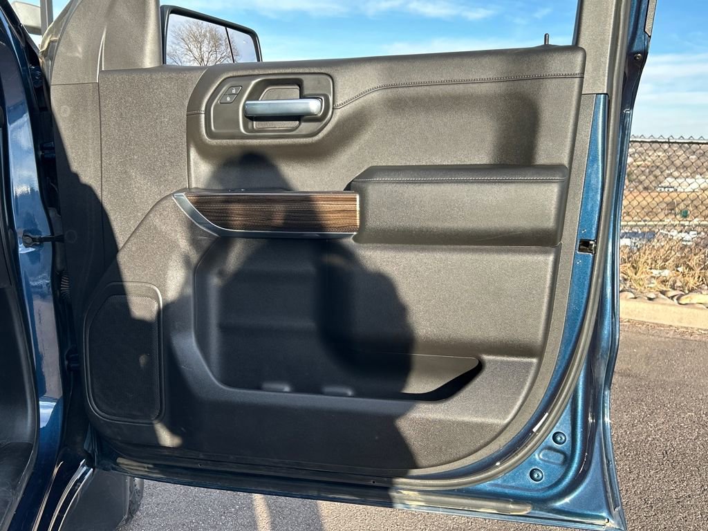 Used 2020 Chevrolet Silverado 1500 LT w/ All-Star Edition image 19