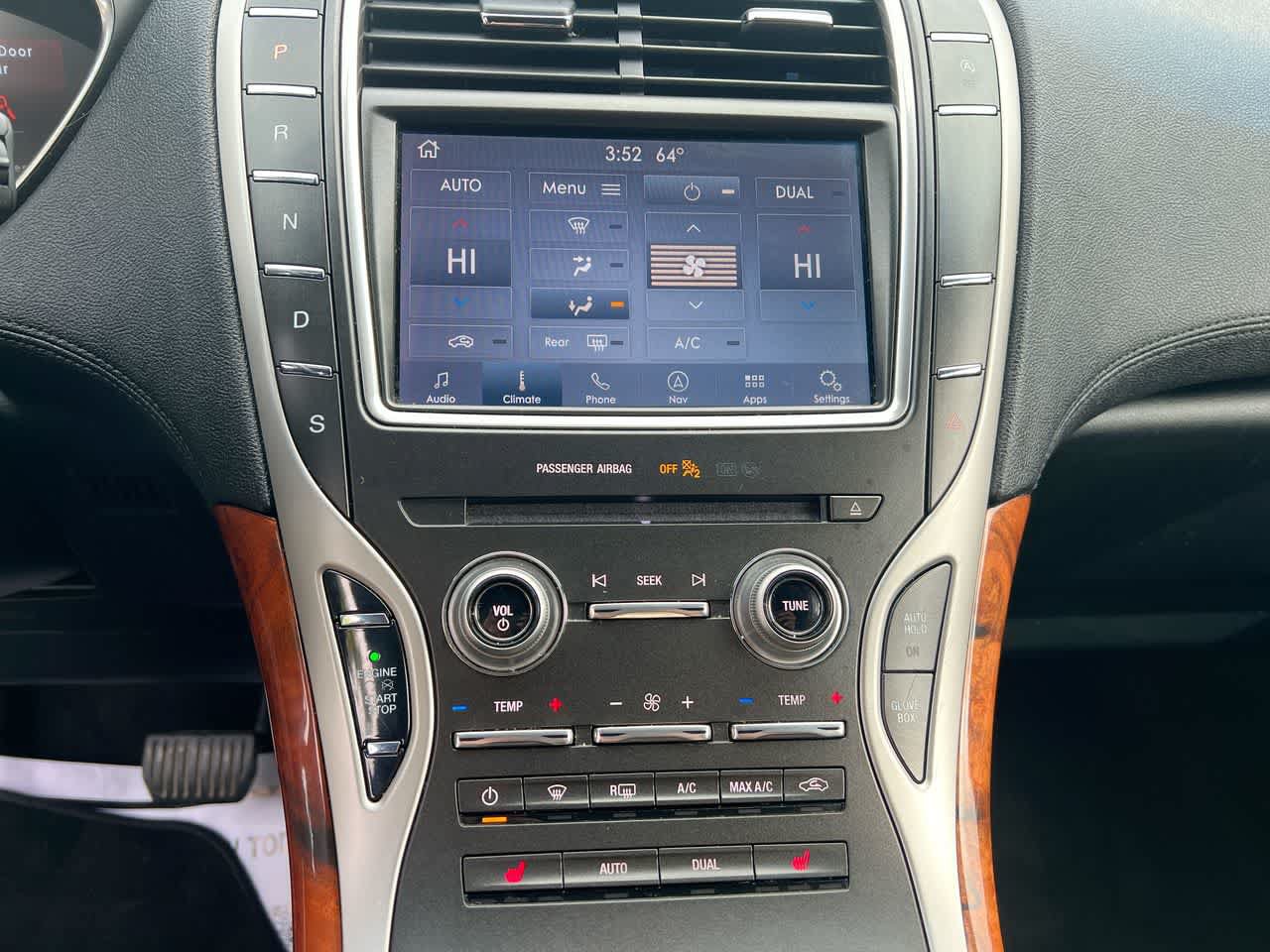 Used 2019 Lincoln Nautilus Select AWD/4WD image 19