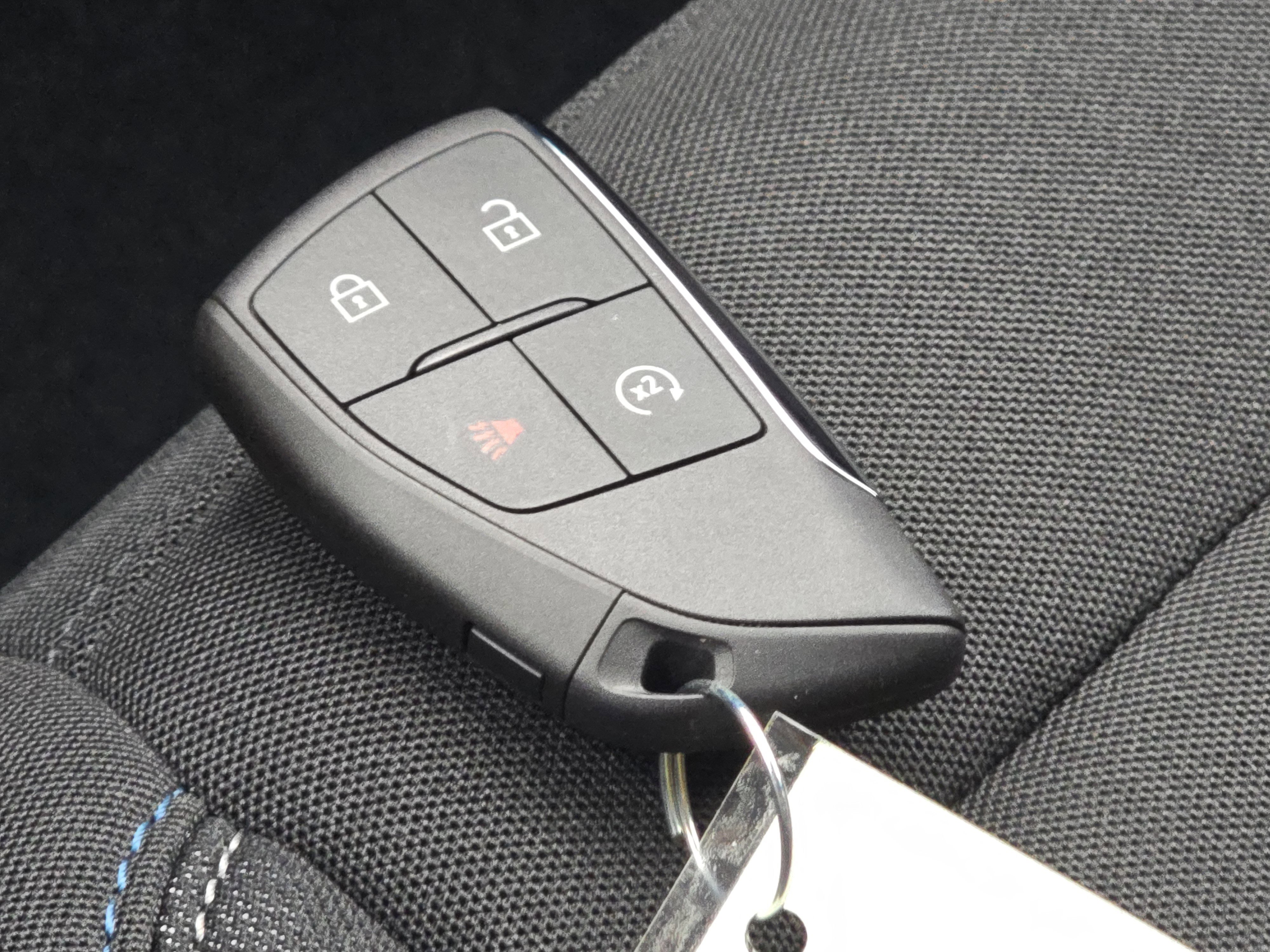 New 2026 Chevrolet Equinox EV LT image 32