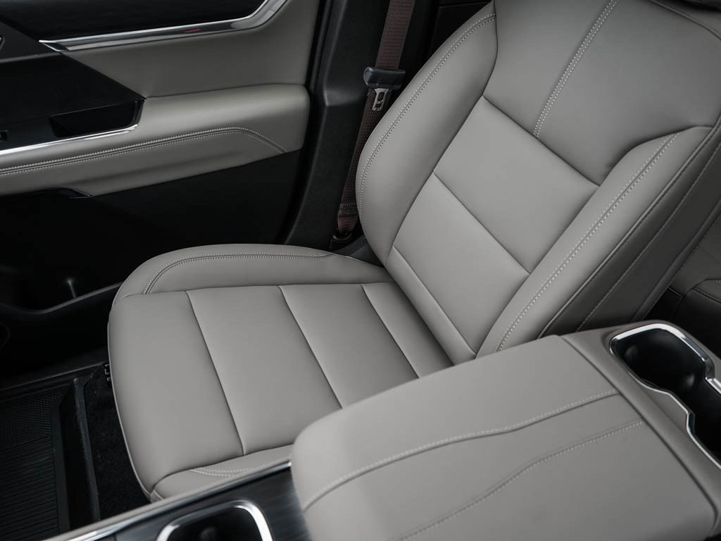 New 2027 GMC Acadia Elevation w/ Elevation Premium Package AWD/4WD image 27