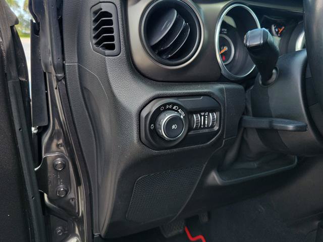 Used 2019 Jeep Wrangler Unlimited Sport S AWD/4WD image 16