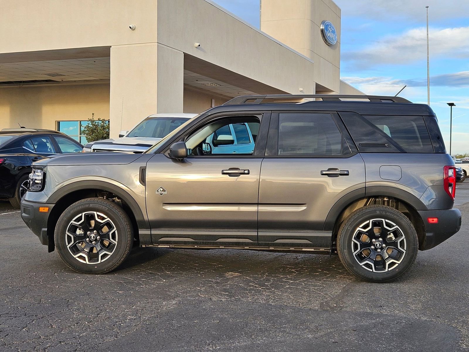 New 2025 Ford Bronco Sport Outer Banks w/ Outer Banks Tech Package+ AWD/4WD image 9