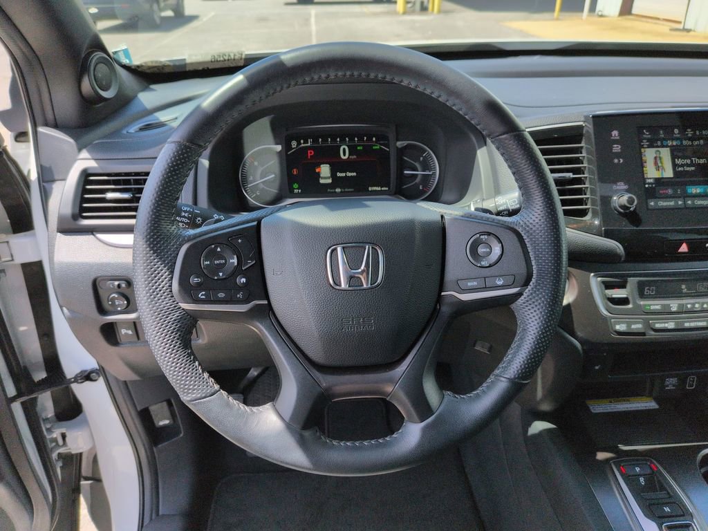 Used 2023 Honda Passport EX-L image 13