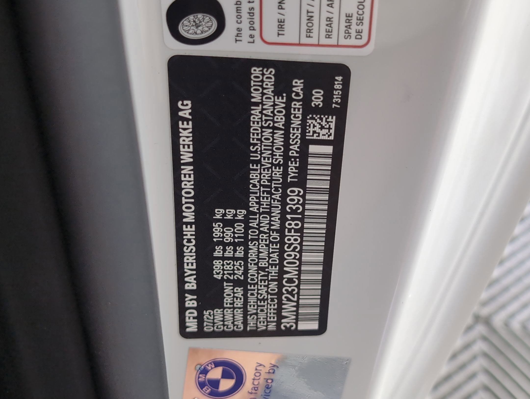 Used 2025 BMW 230i Coupe w/ Convenience Package image 18