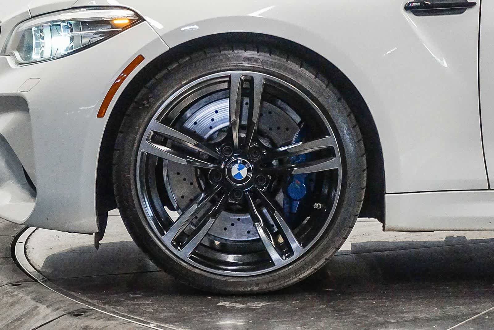 Used 2018 BMW M2 RWD image 9