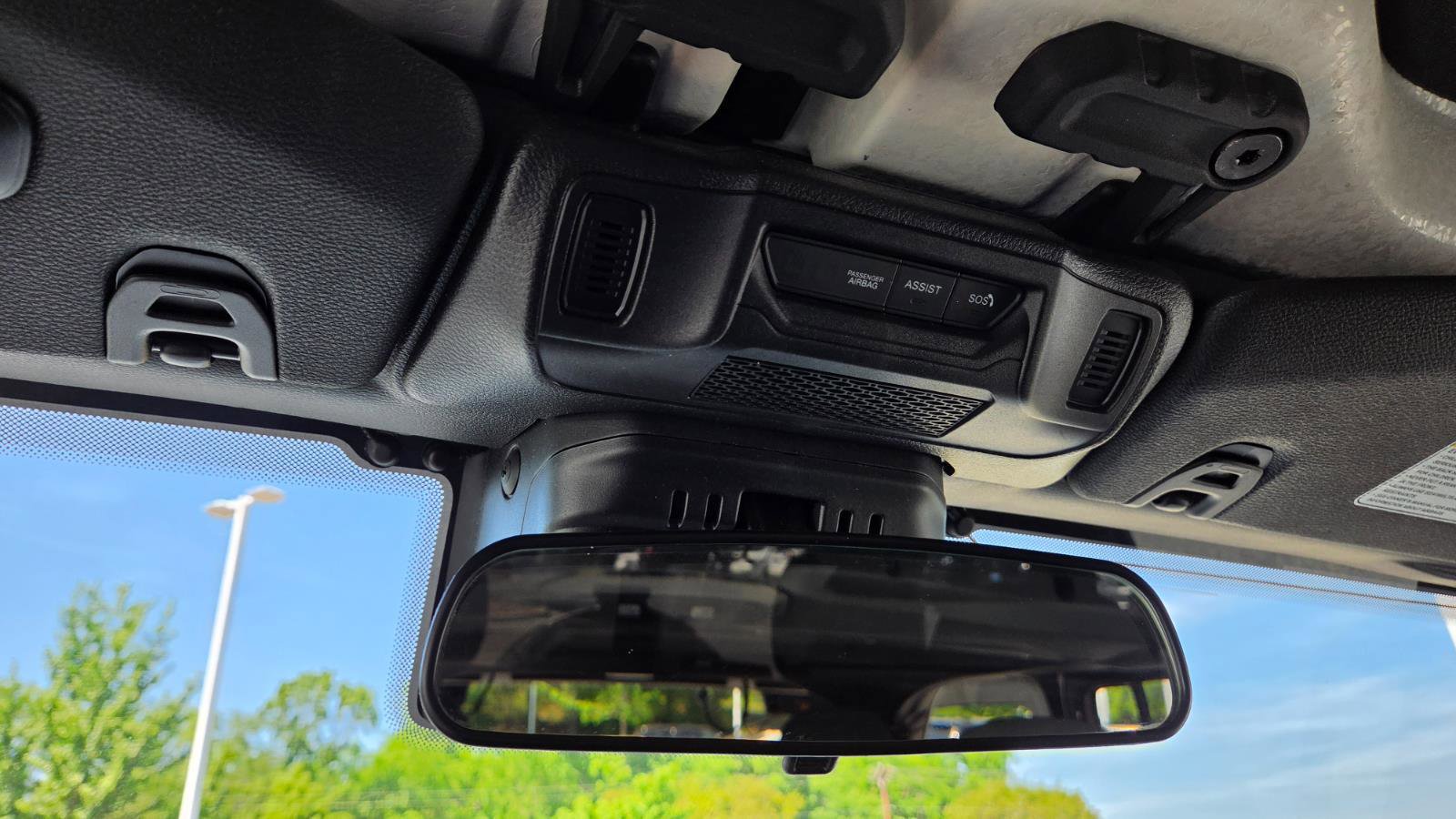 Used 2024 Jeep Wrangler Sahara image 39