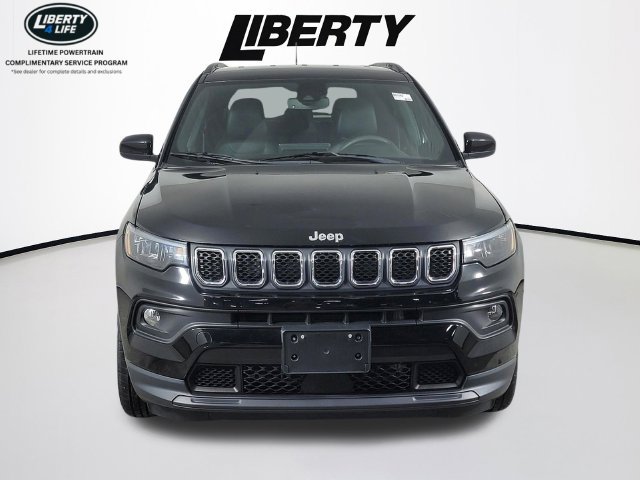 Used 2023 Jeep Compass Latitude w/ Convenience Group AWD/4WD image 8