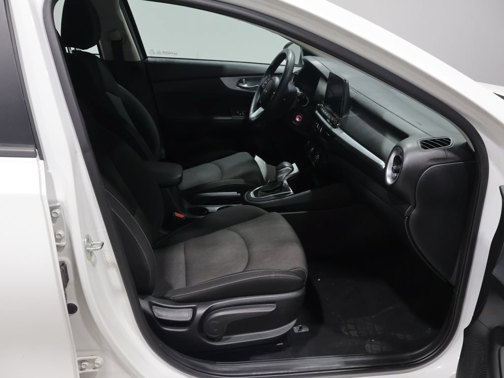 Used 2023 Kia Forte LXS FWD image 22