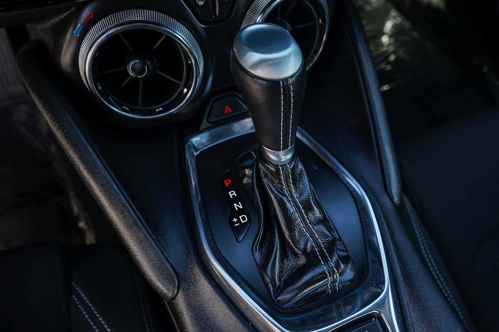 Used 2019 Chevrolet Camaro LT RWD image 16