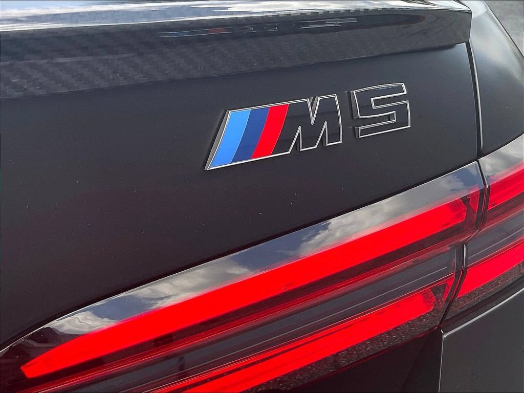 Used 2025 BMW M5 w/ Executive Package AWD/4WD image 21