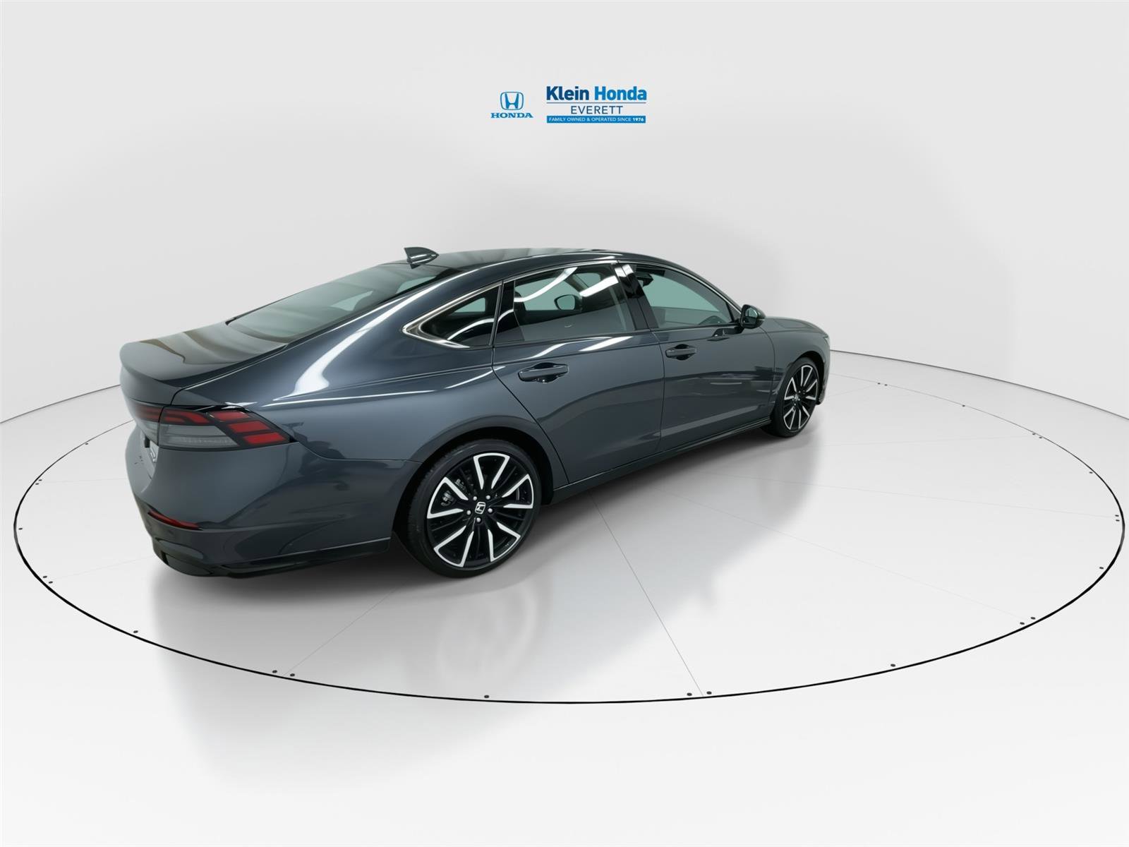 Certified 2025 Honda Accord Touring image 2