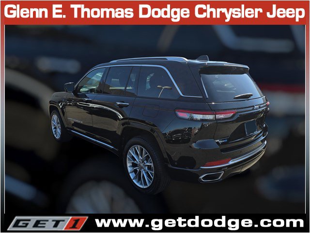 Certified 2023 Jeep Grand Cherokee Summit w/ Advanced Protech Group IV AWD/4WD image 9