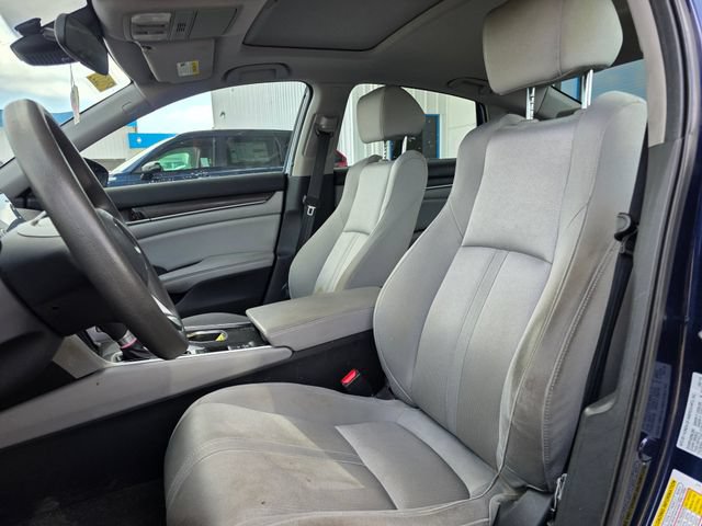 Used 2018 Honda Accord EX image 11