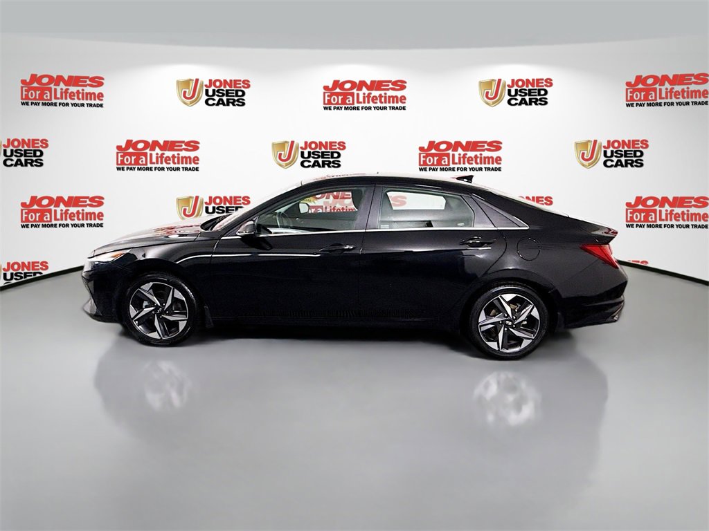 Certified 2022 Hyundai Elantra Limited w/ Cargo Package image 15